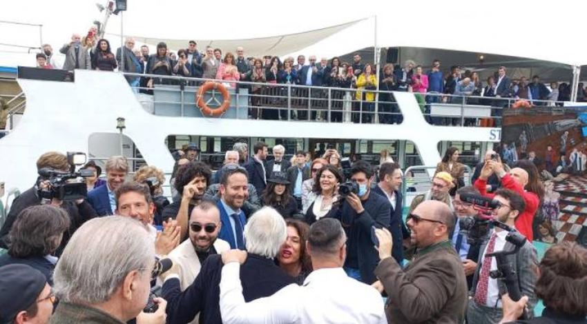 Festa per Sgarbi